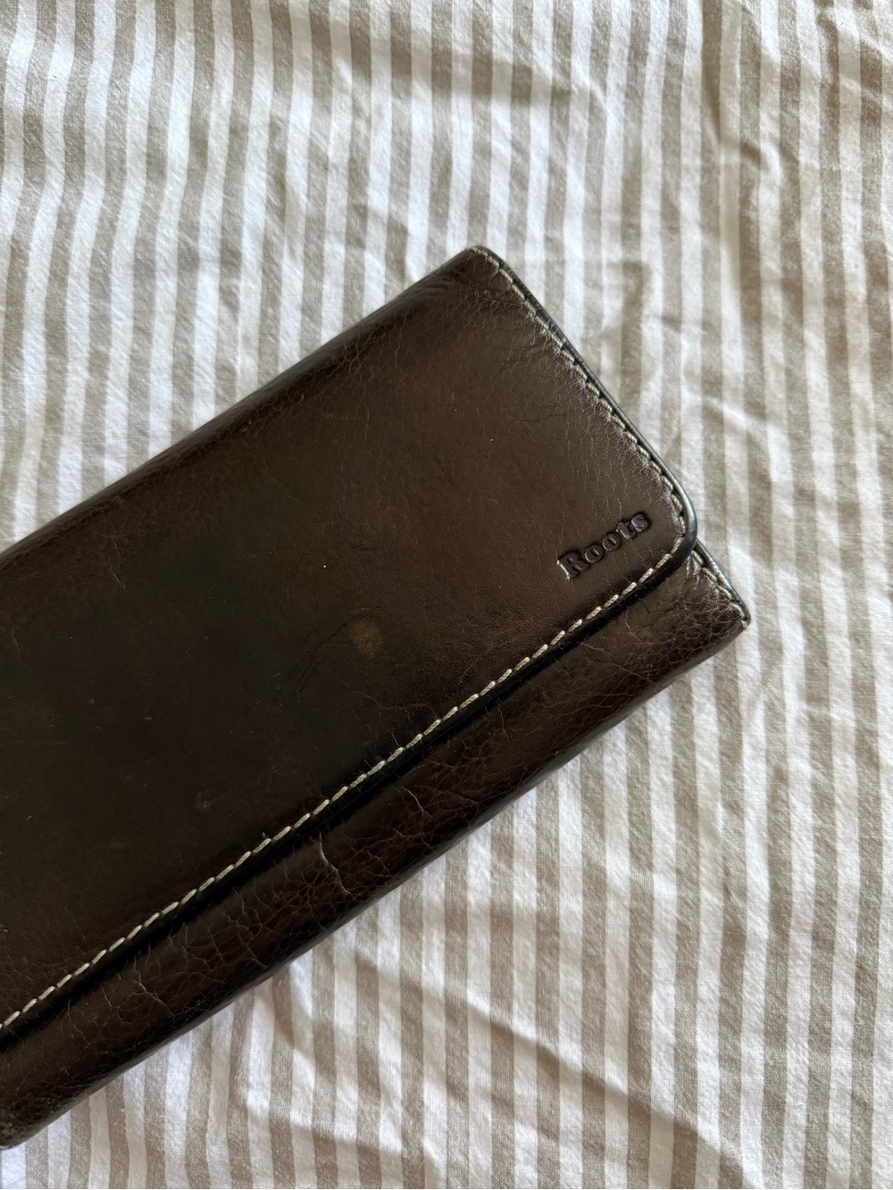 ROOTS | vintage leather wallet
